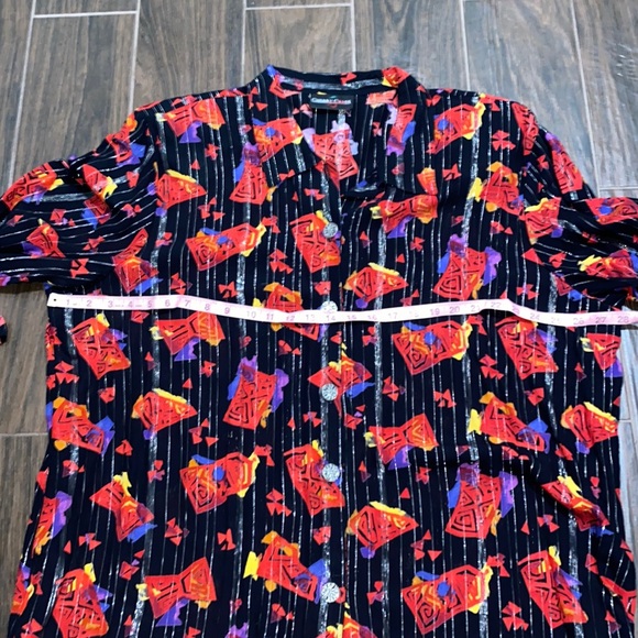 COPY - Vintage Cherry Creek button up black and red patterned blouse - Picture 2 of 10